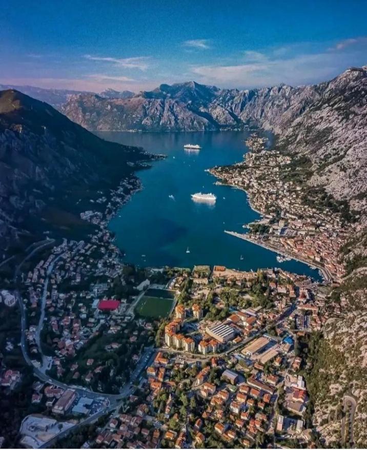 Red House Apartment Kotor Kültér fotó
